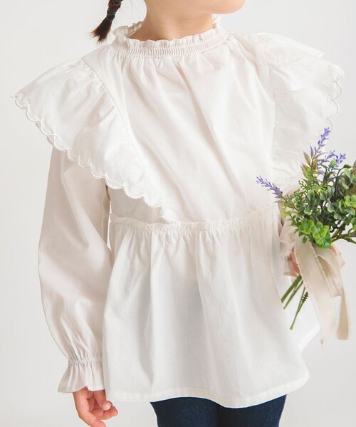BRANSHES（ブランシェス）の「【プチレディ/ お揃い】スカラップ×フリルブラウス（シャツ/ブラウス・キッズ・オフホワイト/ブラック・120/130/140/150/110/90/100）」の5枚目の写真