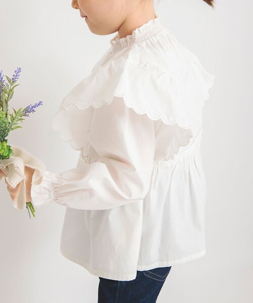 BRANSHES（ブランシェス）の「【プチレディ/ お揃い】スカラップ×フリルブラウス（シャツ/ブラウス・キッズ・オフホワイト/ブラック・120/130/140/150/110/90/100）」の6枚目の写真