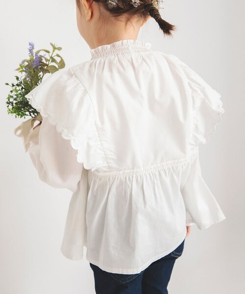 BRANSHES（ブランシェス）の「【プチレディ/ お揃い】スカラップ×フリルブラウス（シャツ/ブラウス・キッズ・オフホワイト/ブラック・120/130/140/150/110/90/100）」の7枚目の写真