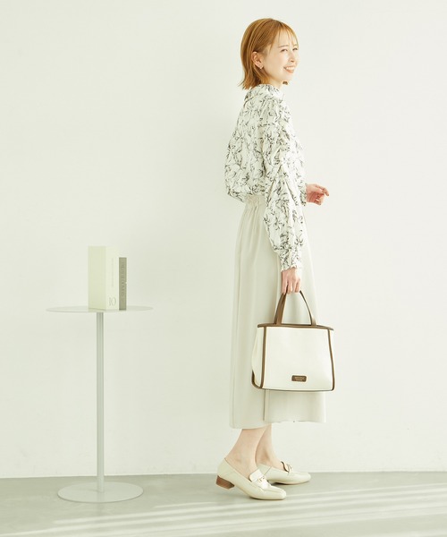ROPE' PICNIC(ロペピクニック)の「袖シャーリングロールカラーブラウス(シャツ/ブラウス・レディース・ホワイト系その他3/ホワイト系その他・38)」の22枚目の写真