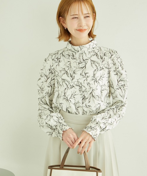 ROPE' PICNIC(ロペピクニック)の「袖シャーリングロールカラーブラウス(シャツ/ブラウス・レディース・ホワイト系その他3/ホワイト系その他・38)」の19枚目の写真