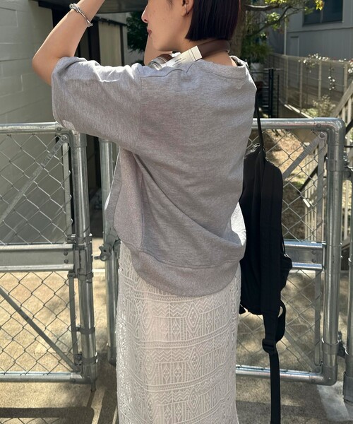 fredy emue（フレディエミュ）の「FR刺繍5分袖スウェット（スウェット・レディース・クリーム/グレー/サックスブルー/ライトグレー・38）」の13枚目の写真