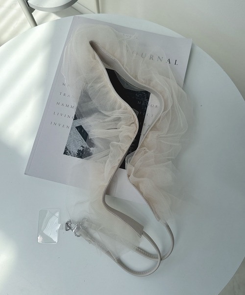 AS KNOW AS plus（アズノゥアズプラス）の「チュールフリルストラップ（スマホグッズ・レディース・グレー/ブラック/アイボリー・FREE）」の19枚目の写真