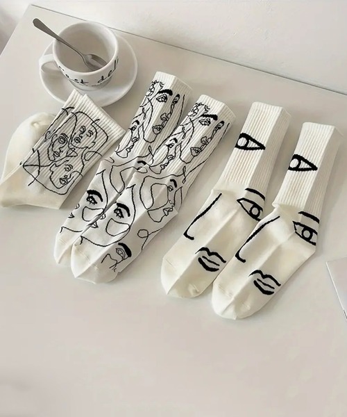 NOLITA LABORATORY（ノリータラボラトリー）の「【 NOLITA / ノリータ 】3ペア 抽象画 プリントソックス スタイリッシュ クリエイティブ ミッドチューブ ソックス 靴下（ソックス/靴下・レディース・ホワイト/ブラック・FREE）」の2枚目の写真