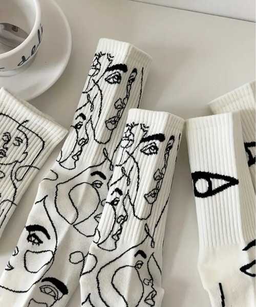 NOLITA LABORATORY（ノリータラボラトリー）の「【 NOLITA / ノリータ 】3ペア 抽象画 プリントソックス スタイリッシュ クリエイティブ ミッドチューブ ソックス 靴下（ソックス/靴下・レディース・ホワイト/ブラック・FREE）」の8枚目の写真
