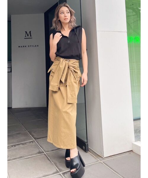 GYDA(ジェイダ)の「ハーフZIPノースリーブショートパーカー(Tシャツ/カットソー・レディース・ライトグレー/オフホワイト/ブラック・FREE)」の9枚目の写真