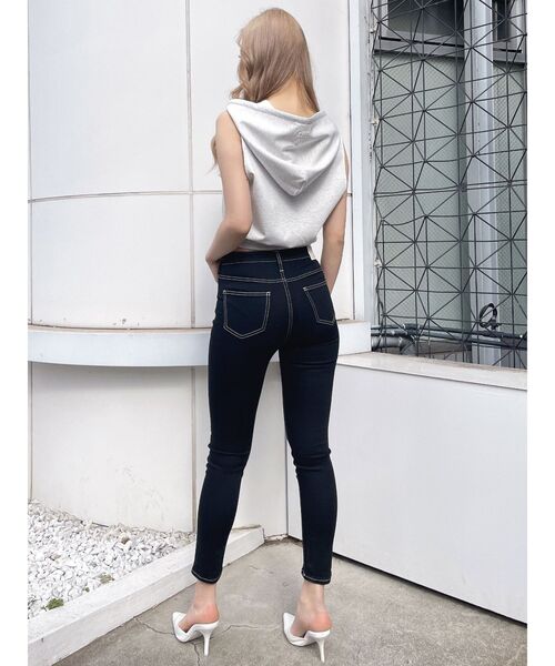 GYDA(ジェイダ)の「ハーフZIPノースリーブショートパーカー(Tシャツ/カットソー・レディース・ライトグレー/オフホワイト/ブラック・FREE)」の16枚目の写真