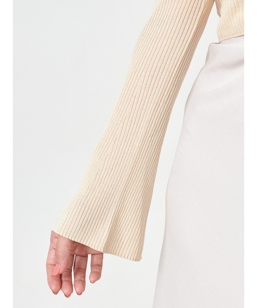 SNIDEL（スナイデル）の「ショートカーディガン（カーディガン/ボレロ・レディース・ブラック/アイボリー/コーラルピンク/ライトピンク/ホワイト・FREE）」の11枚目の写真