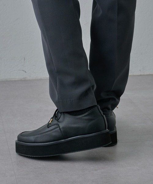 COLONY 2139（コロニートゥーワンスリーナイン）の「ライトオンスシューズ（ドレスシューズ・メンズ・ブラック/グレー・MEDIUM/LARGE）」の10枚目の写真
