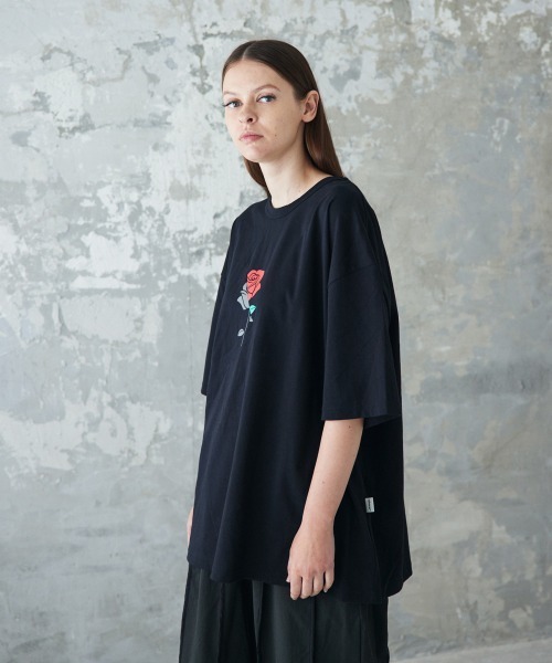 rehacer（レアセル）の「rehacer : Flower Change Stitch CS / フラワーチェンジステッチ カットソー（Tシャツ/カットソー・メンズ・ブラック/ホワイト・LARGE/SMALL/MEDIUM/X-LARGE）」の9枚目の写真