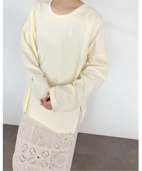 Torrazzo Donna（トラッゾドンナ）の「2WAYカットソートップス（Tシャツ/カットソー・レディース・アイボリー/チャコールグレー・FREE）」の15枚目の写真