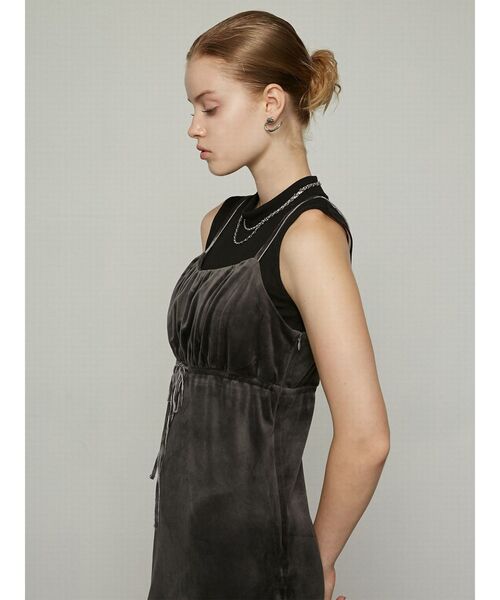 EMODA（エモダ）の「ギャザースリットベロアワンピース（ワンピース・レディース・その他/グレー/ブラック・FREE）」の22枚目の写真