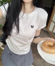 大人可愛いカットソー/ハート刺繍半袖Tシャツ【三色展開】