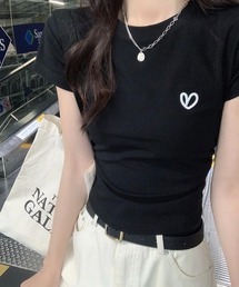 大人可愛いカットソー/ハート刺繍半袖Tシャツ【三色展開】