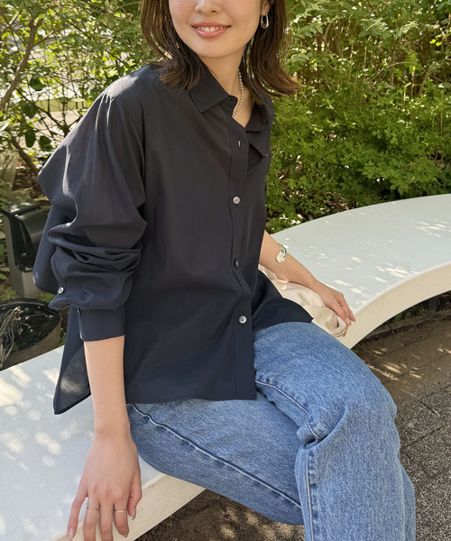 Noble（ノーブル）の「バックオープンレギュラーシャツ（シャツ/ブラウス・レディース・ネイビー/ホワイト・FREE）」の2枚目の写真