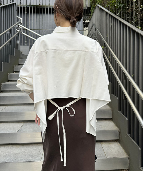 Noble（ノーブル）の「バックオープンレギュラーシャツ（シャツ/ブラウス・レディース・ネイビー/ホワイト・FREE）」の11枚目の写真