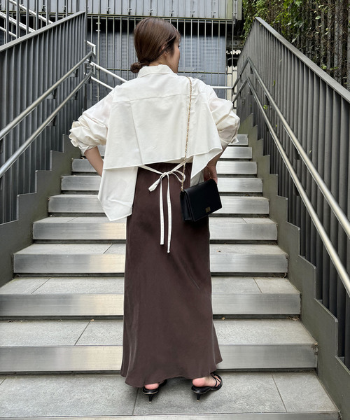 Noble（ノーブル）の「バックオープンレギュラーシャツ（シャツ/ブラウス・レディース・ネイビー/ホワイト・FREE）」の8枚目の写真