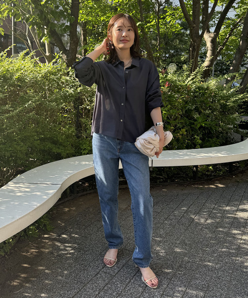 Noble（ノーブル）の「バックオープンレギュラーシャツ（シャツ/ブラウス・レディース・ネイビー/ホワイト・FREE）」の4枚目の写真