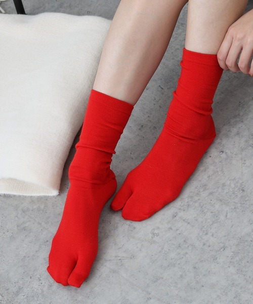 COLONY 2139（コロニートゥーワンスリーナイン）の「足袋ソックス(20cm丈)（ソックス/靴下・レディース・ブラック/レッド/ホワイト・23-25）」の3枚目の写真