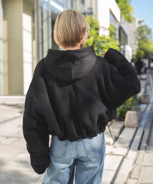 MIEL CRISHUNANT（ミエルクリシュナ）の「リバーシブルキルティングボアブルゾン（ブルゾン・レディース・アイボリー/ブラック/カーキ・FREE）」の15枚目の写真