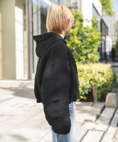 MIEL CRISHUNANT（ミエルクリシュナ）の「リバーシブルキルティングボアブルゾン（ブルゾン・レディース・アイボリー/ブラック/カーキ・FREE）」の14枚目の写真