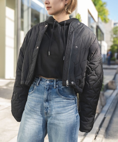 MIEL CRISHUNANT（ミエルクリシュナ）の「リバーシブルキルティングボアブルゾン（ブルゾン・レディース・アイボリー/ブラック/カーキ・FREE）」の10枚目の写真