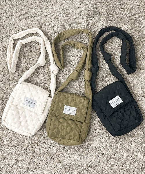GORGE(ゴージ)の「《キルティングショルダー》レディース ミニバッグ 斜めがけ 軽量 ポケット付き 春夏秋冬(ショルダーバッグ・レディース・ブラック/オフホワイト/カーキ・F)」の5枚目の写真