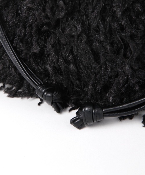 LAKOLE（ラコレ）の「フェザー巾着ショルダーバッグ / 132245（ショルダーバッグ・レディース・ブラック/ライトグレー/ライトグリーン・FREE）」の12枚目の写真