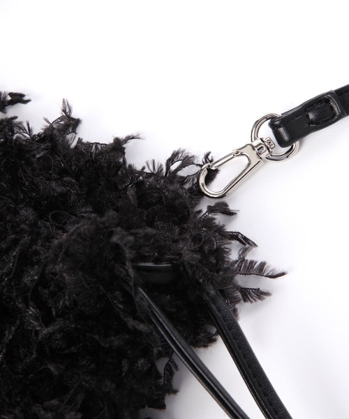 LAKOLE（ラコレ）の「フェザー巾着ショルダーバッグ / 132245（ショルダーバッグ・レディース・ブラック/ライトグレー/ライトグリーン・FREE）」の10枚目の写真