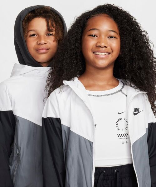NIKE（ナイキ）の「ナイキ スポーツウェア ウィンドランナー ジュニア