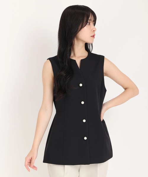 STRAWBERRY-FIELDS(ストロベリーフィールズ)の「【限定カラーあり】パール釦ペプラムジレ(ベスト・レディース・ブラック/グレイッシュベージュ/ネイビー・2)」の16枚目の写真