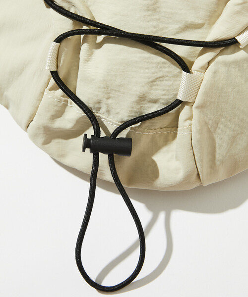 UMBRO（アンブロ）の「UMBRO/アンブロ SP Small BAG/別注 スモール ボディバッグ（ショルダーバッグ・メンズ・オフホワイト/チャコールグレー/ブラック/ベージュ系/チェック/グレー系/ベージュ系その他/ブラック系その他・ﾌﾘ-）」の14枚目の写真