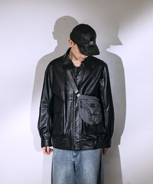 UMBRO（アンブロ）の「UMBRO/アンブロ SP Small BAG/別注 スモール ボディバッグ（ショルダーバッグ・メンズ・オフホワイト/チャコールグレー/ブラック/ベージュ系/チェック/グレー系/ベージュ系その他/ブラック系その他・ﾌﾘ-）」の17枚目の写真