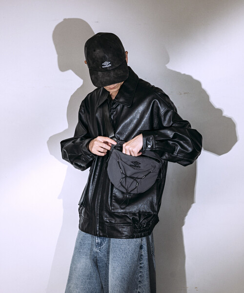 UMBRO（アンブロ）の「UMBRO/アンブロ SP Small BAG/別注 スモール ボディバッグ（ショルダーバッグ・メンズ・オフホワイト/チャコールグレー/ブラック/ベージュ系/チェック/グレー系/ベージュ系その他/ブラック系その他・ﾌﾘ-）」の22枚目の写真