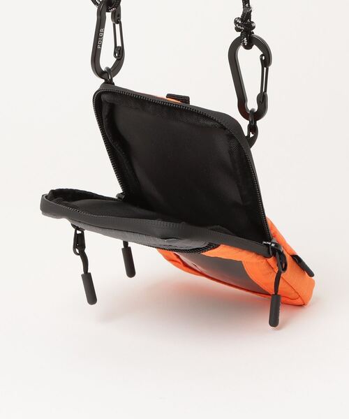 POLeR（ポーラー）の「POLeR/ポーラー PADDED MOBILE PASS POUCH
