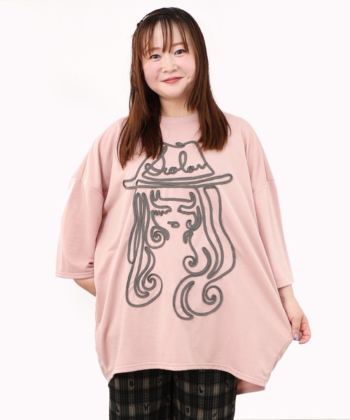 ScoLar(スカラー)の「143606:花刺繍コード叩き付け 女の子デザインチュニック(Tシャツ/カットソー・レディース・ブラック/サックスブルー/ピンク・M)」の3枚目の写真