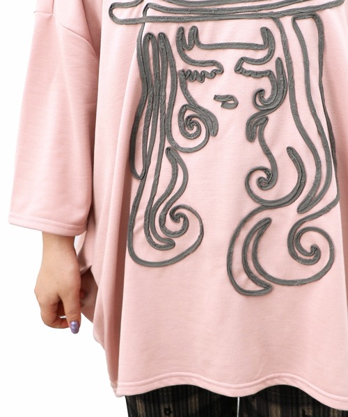 ScoLar(スカラー)の「143606:花刺繍コード叩き付け 女の子デザインチュニック(Tシャツ/カットソー・レディース・ブラック/サックスブルー/ピンク・M)」の11枚目の写真