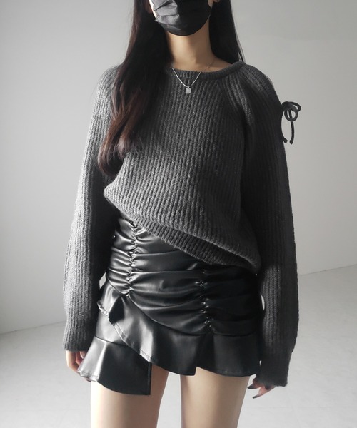 me+em select(ミームセレクト)の「※※【 3color 】カットアウトショルダーリボンオーバーリブニット / Cut-out shoulder ribbon over lib knit(ニット/セーター・レディース・グレー/チャコール/ベージュ・FREE)」の6枚目の写真