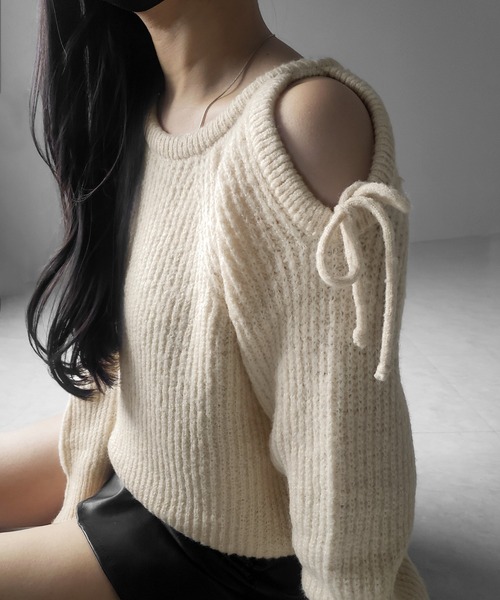 me+em select(ミームセレクト)の「※※【 3color 】カットアウトショルダーリボンオーバーリブニット / Cut-out shoulder ribbon over lib knit(ニット/セーター・レディース・グレー/チャコール/ベージュ・FREE)」の20枚目の写真