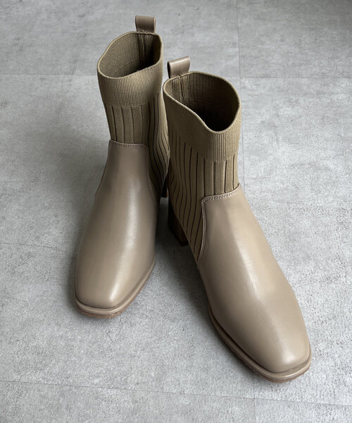 Chez toi(シェトワ)の「サイド切替ショートブーツ(ブーツ・レディース・グレイッシュベージュ/ブラウン/ブラック・MEDIUM/SMALL/LARGE)」の19枚目の写真