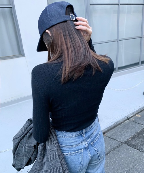 SHEPP(シープ)の「ハイネック リブコンパクト ニットトップス(ニット/セーター・レディース・イエロー/ベージュ/ブラック/ブルー/グレー/ブラウン/ホワイト/アイボリー/ワイン・F)」の15枚目の写真