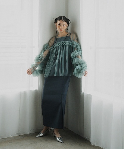 ZOZO限定アイテム】 cutting curve dress ・ decorative tulle