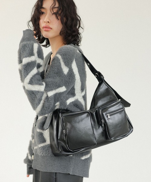 LEPSIM（レプシィム）の「フェイクレザーダブルポケットショルダー