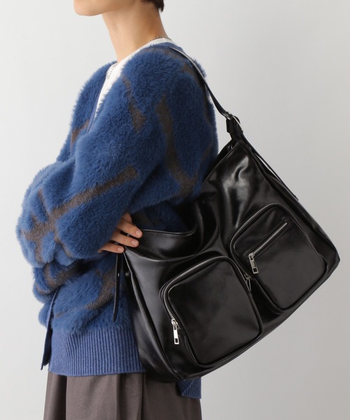 LEPSIM（レプシィム）の「フェイクレザーダブルポケットショルダー　147093（ショルダーバッグ・レディース・ブラック/ブラウン・ONE SIZE）」の3枚目の写真