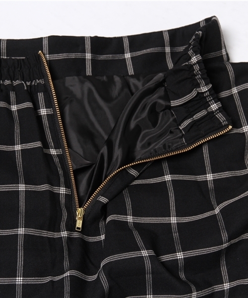 one after another NICE CLAUP(ワンアフターアナザーナイスクラップ)の「【ナイスクラップ】ウィンドペン2つ釦スカート(スカート・レディース・グレー/ネイビー/ブラック・FREE)」の12枚目の写真