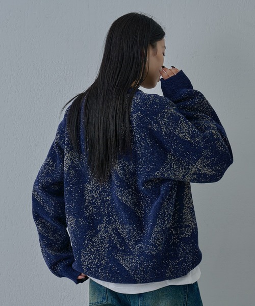 COLONY 2139（コロニートゥーワンスリーナイン）の「パウダー柄モールニット（ニット/セーター・メンズ・ネイビー/ブラック・MEDIUM/LARGE）」の10枚目の写真