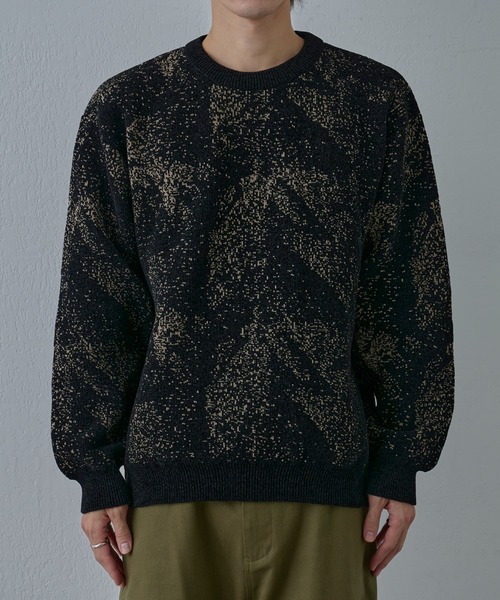 COLONY 2139（コロニートゥーワンスリーナイン）の「パウダー柄モールニット（ニット/セーター・メンズ・ネイビー/ブラック・MEDIUM/LARGE）」の20枚目の写真