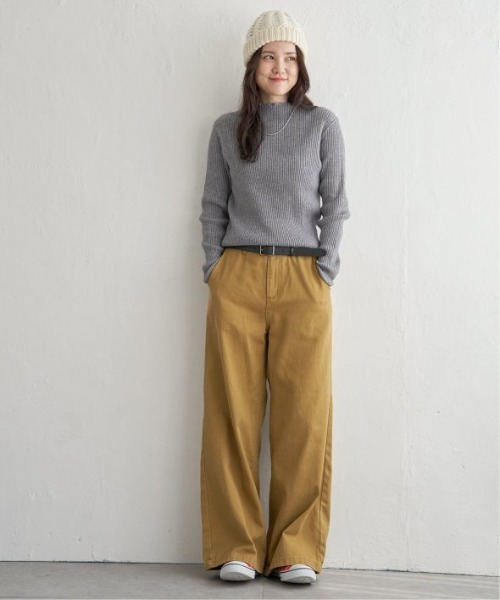 LBC（エルビーシー）の「襟フリルリブニット（ニット/セーター・レディース・ホワイト/ブラック/ターコイズブルー/杢グレー/イエロー・M/L）」の6枚目の写真