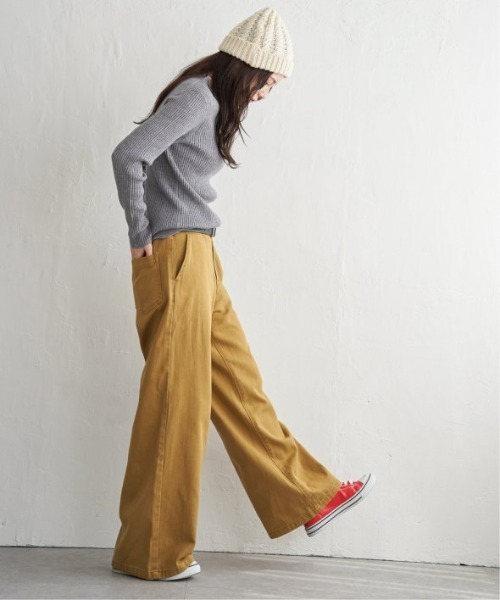 LBC（エルビーシー）の「襟フリルリブニット（ニット/セーター・レディース・ホワイト/ブラック/ターコイズブルー/杢グレー/イエロー・M/L）」の7枚目の写真