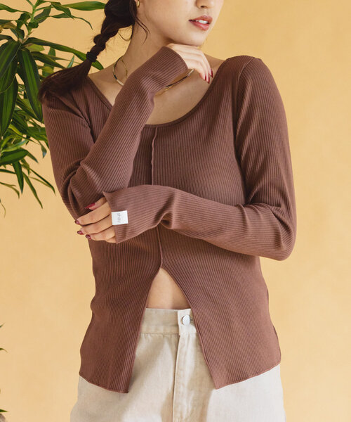 CIAOPANIC TYPY（チャオパニックティピー）の「【shay】カップ付フロントスリットトップス（Tシャツ/カットソー・レディース・ブラック/ホワイト系その他/ブラウン・ONE SIZE）」の18枚目の写真